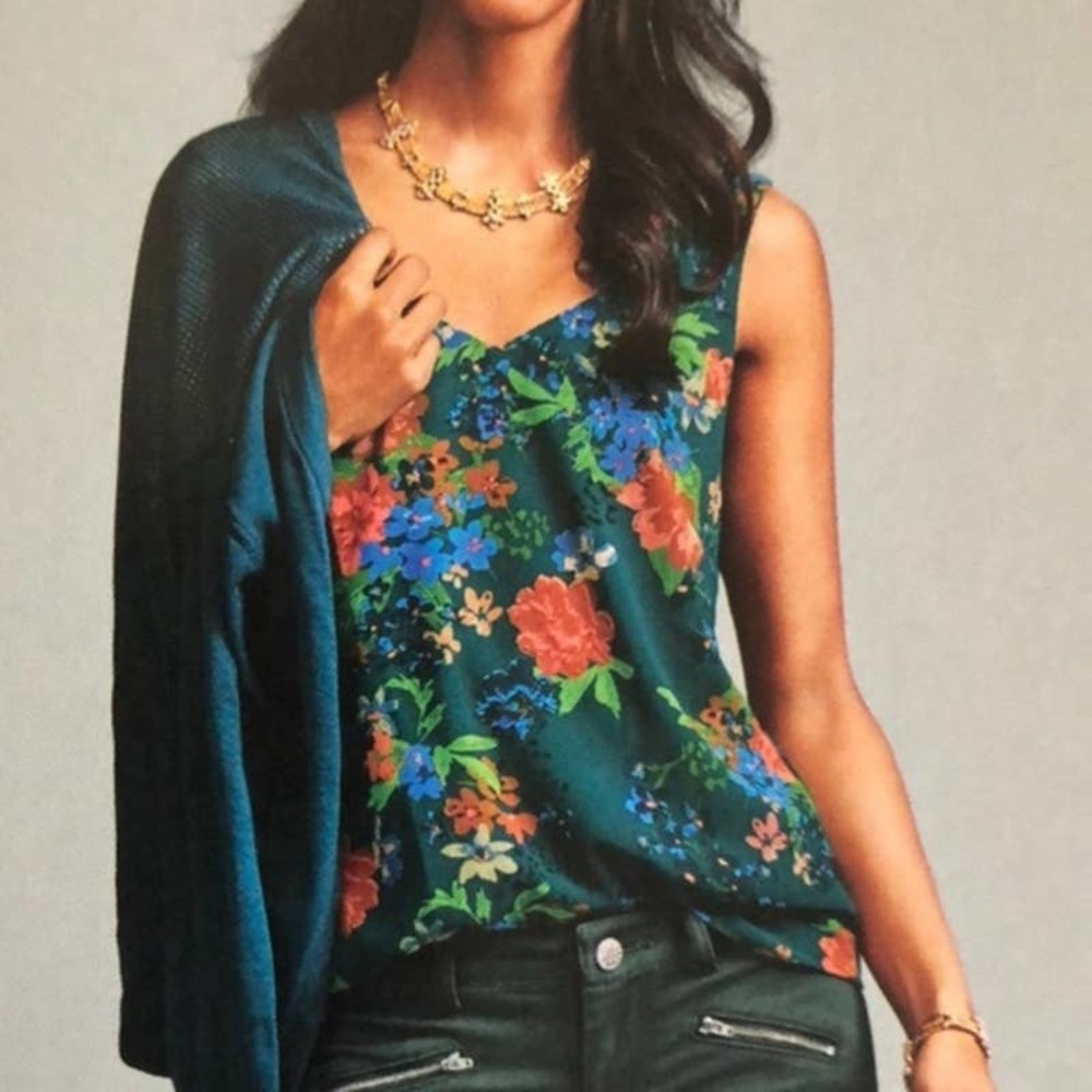 Cabi Still Life Tank Fall Floral LARGE V-neck Sleeveless Popover Cami Casual